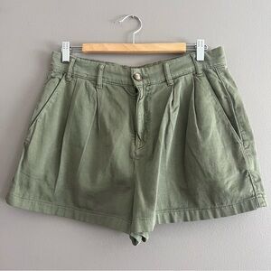 Free People Billie Chino Shorts Pleated Pockets Army Green Sz 12